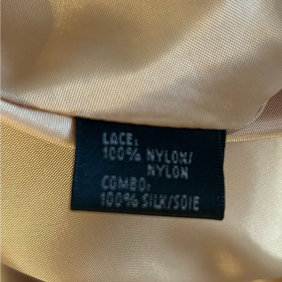 EUC Lafayette148 Silk and Nylon skirt - Size 14 - Picture 10 of 10